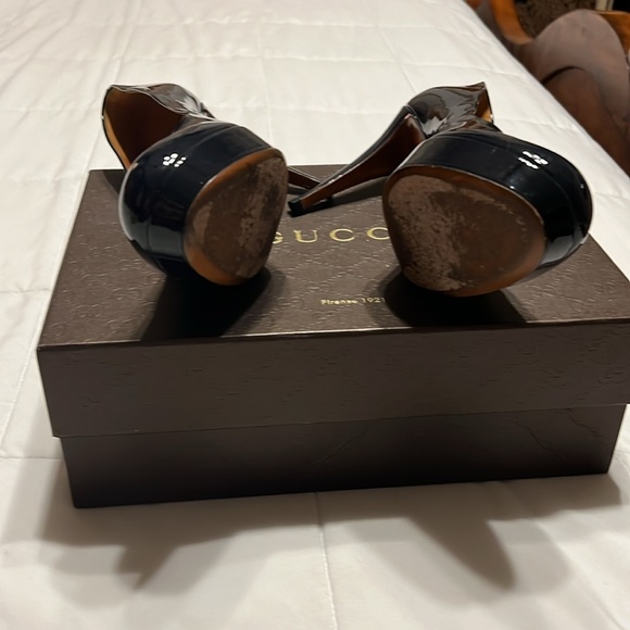 Classy OMGEEEE Gucci Pumps! - Picture 3 of 5